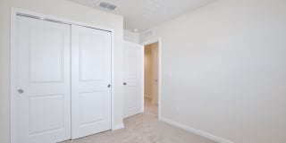 Stunning 4/3 Modern Townhome with a Private Courtyard and a 2 Car Garage in the Desirable Community Pinewood Reserve - Orlando! Gallery 16