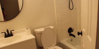335 Poplar Avenue Gallery 11