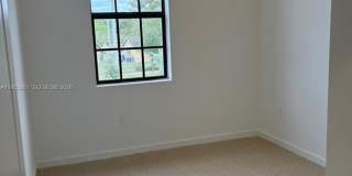 609 NW 6th Ter Gallery 5