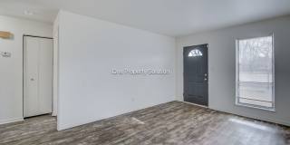 924 West 60th Pl Merrillville, IN 46410 Gallery 4