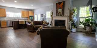 1225 Marbank Street Gallery 7