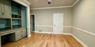 37 Willow Glen NE Gallery 24