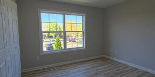 546 WELLINGTON Court Gallery 8