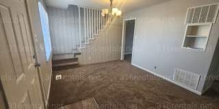 $1,199 - 4 bedroom / 2.5 bathroom - Single Family Home Gallery 1