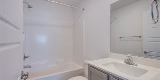 843 Watford Place Gallery 25