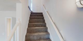 Hillcrest Village Apartments Gallery 17