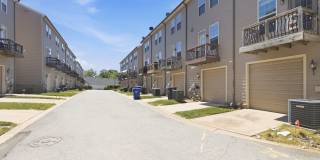 Stylish 3bd 3.5bath townhome for rent in the highly desirable Vermillion Gallery 35
