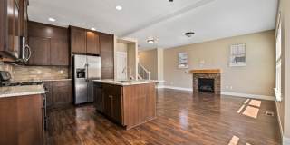 Close proximity to Old Mill District and downtown Gallery 19