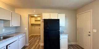 Saint Clair  -  2459 S Gallery 12