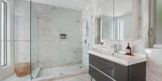 5910 N Bayshore Drive Gallery 22