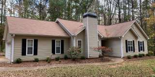 Wow! Northgate district! 3 bed, 2 bath, ranch style home, hardwood flooring, must see! Gallery 1