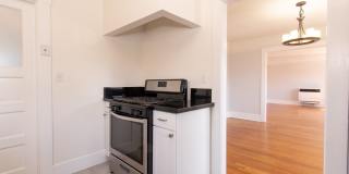 Charming North Park 2 Bedroom with Washer/Dryer, Backyard & Parking! Gallery 9