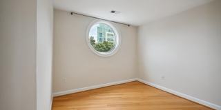 5330 CONNECTICUT AVE NW Gallery 28