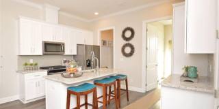 Room in 4 Bedroom Townhome at Philip's Square Gallery 30