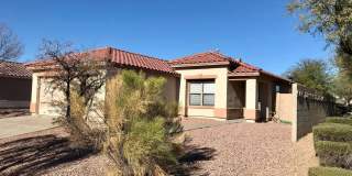 Spacious 3-bedroom plus den in North Phoenix Gallery 1