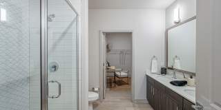 The Tristan Gallery 30