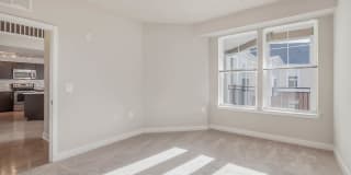 Radiant Fairfax Ridge Apartments Gallery 27