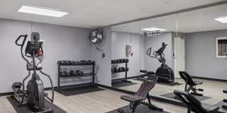 Laurel Pointe Gallery 26