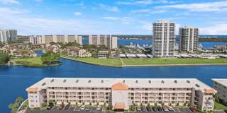 20 Yacht Club Drive Gallery 7