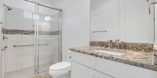 1303 Summerfield Gallery 17