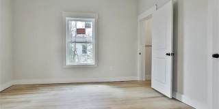 8 Long Street Gallery 4