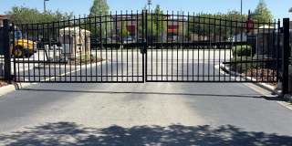 4150 Shadetree Ln Gallery 1