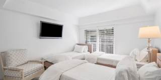 350 S Ocean Boulevard Gallery 25