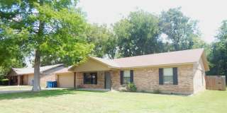 Beautiful 3 Bedroom, 2 Bathroom Home in Whitehouse ISD! Gallery 4