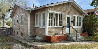 Centrally located 3 bedroom Gallery 1