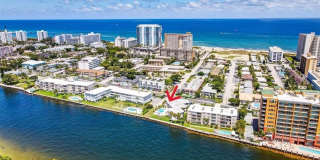 999 N Riverside Dr Gallery 1