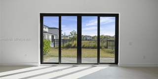 5718 Ashwood Cir W Gallery 60