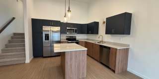 3 Bed 3 Bath Townhome Gallery 3