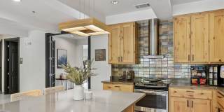 Waller Creekside on 51st Gallery 11