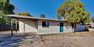 2216 W Minnezona Ave Gallery 1