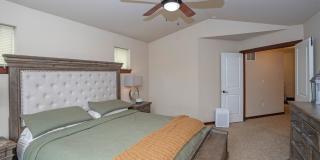 Spacious 4-Bedroom Home in The Oaks with Fenced Yard Spacious 4-Bedroom Home in The Oaks with Fenced Yard Gallery 19