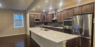 Spacious 5 Bedroom in Convenient North Creek Ridge, Bothell Location Gallery 15