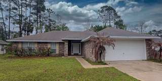 7 Poinsettia Lane Gallery 1