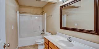 Beautiful Prairie Fields Townhouse — 3 Bed / 2.5 Bath + Loft Gallery 14