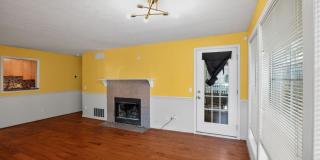 Charming 2BR Condo in Sandy Springs Gallery 9