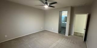 Three Bedroom Two Bath Home with A Den Gallery 11