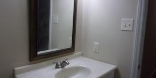 Beautiful 2 Bedroom Brick Ranch with Private Courtyard Patio Beautiful 2 Bedroom Brick Ranch with Private Courtyard Patio Gallery 13