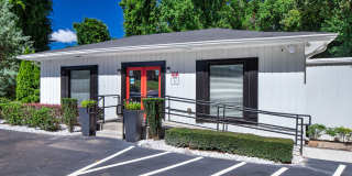 University Oaks Gallery 2