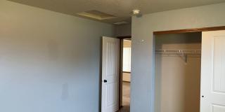 Radiant Lake Waterfront Home Gallery 19