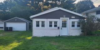 3 Bedroom 1.5 Bathroom House Gallery 1