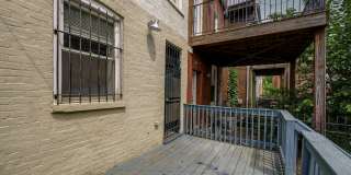Large 6 BR 4.5 Bath Townhome in Columbia Heights Gallery 45