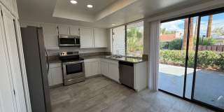 single-story townhouse 3-bedroom, 2-bath Gallery 8
