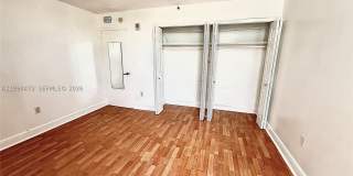 1035 West Ave Gallery 12