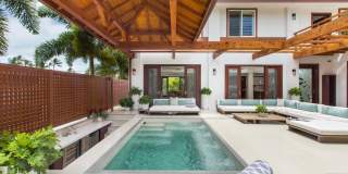 Diamond Head Villa: Luxury Gold Coast Retreat w/ Pool, Jacuzzi & Beach Access Gallery 7