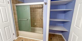 Townhouse-Style Condo for Rent | 7815 218th St SW #113, Edmonds, WA Gallery 18