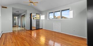 115 Maryland Avenue Gallery 22